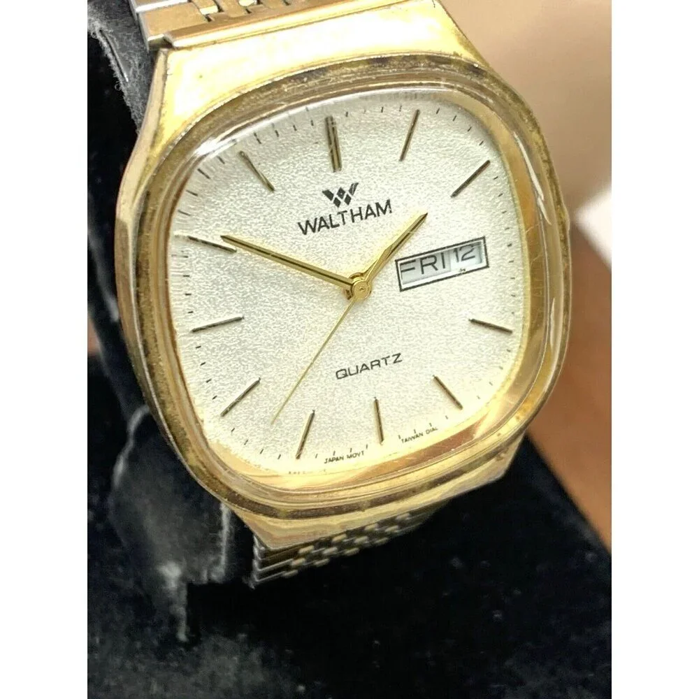 Waltham Mens Watch Vintage Quartz Silver Dial Day Date 33mm Gold Steel B…